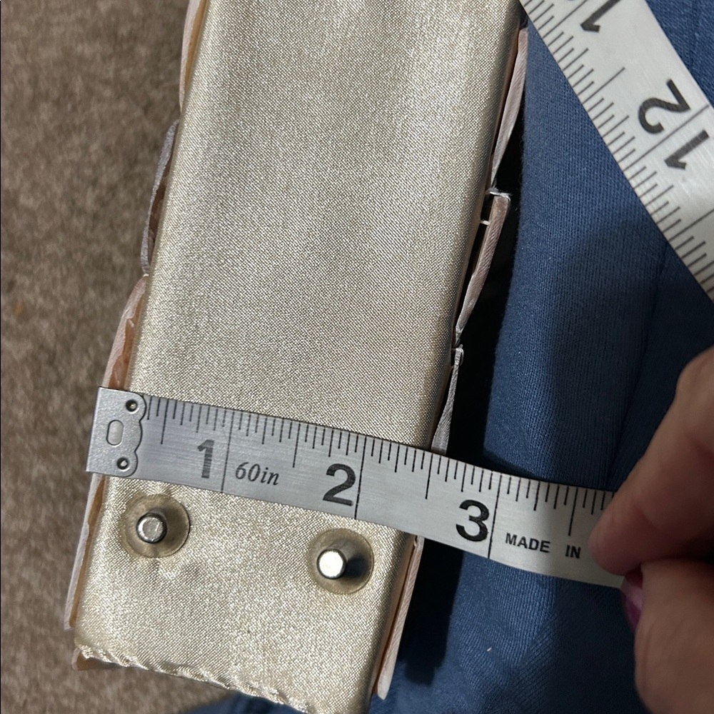 Elegant Mother of Pearl Handbag - Picture 8 of 8